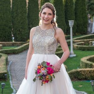 Meet your Posher, Perissa